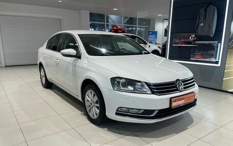 Volkswagen Passat B7, 2012 год, 999 000 рублей, 3 фотография