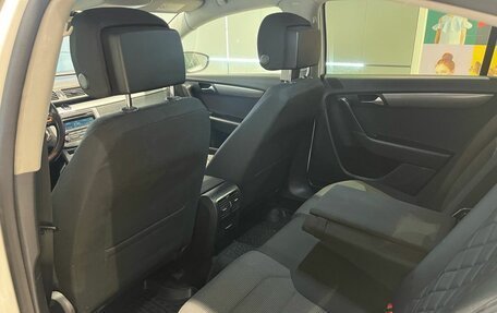 Volkswagen Passat B7, 2012 год, 999 000 рублей, 12 фотография