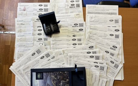 Land Rover Range Rover IV рестайлинг, 2013 год, 2 690 000 рублей, 24 фотография