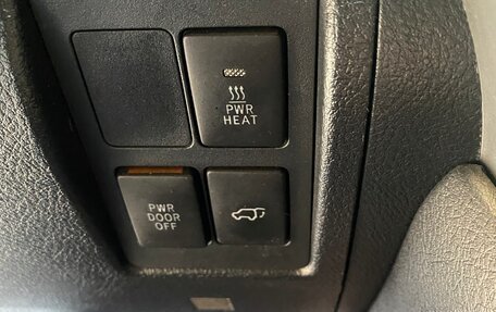 Toyota Land Cruiser 200, 2014 год, 3 555 000 рублей, 10 фотография