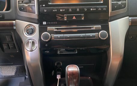 Toyota Land Cruiser 200, 2014 год, 3 555 000 рублей, 9 фотография