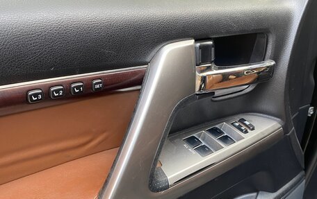 Toyota Land Cruiser 200, 2014 год, 3 555 000 рублей, 7 фотография