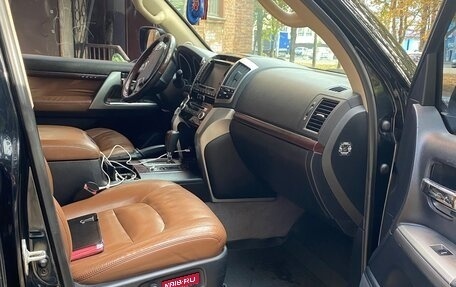 Toyota Land Cruiser 200, 2014 год, 3 555 000 рублей, 4 фотография