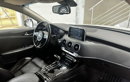 KIA Stinger I, 2018 год, 2 679 900 рублей, 8 фотография