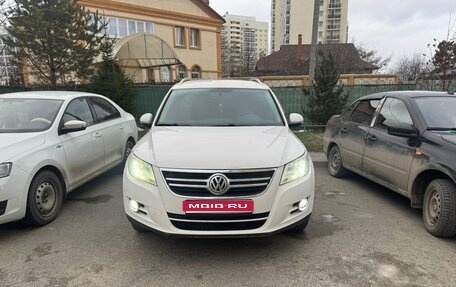 Volkswagen Tiguan I, 2011 год, 1 000 000 рублей, 1 фотография
