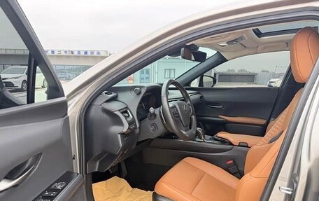 Lexus UX I, 2022 год, 2 390 005 рублей, 12 фотография