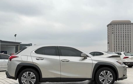 Lexus UX I, 2022 год, 2 390 005 рублей, 10 фотография