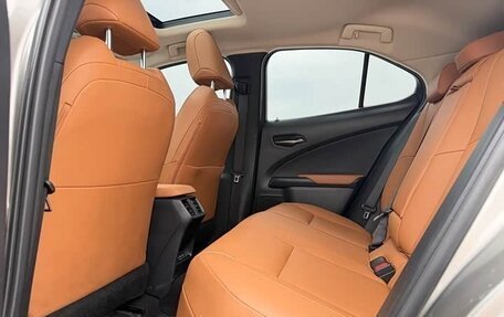 Lexus UX I, 2022 год, 2 390 005 рублей, 22 фотография