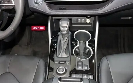 Toyota Highlander, 2022 год, 4 100 000 рублей, 15 фотография