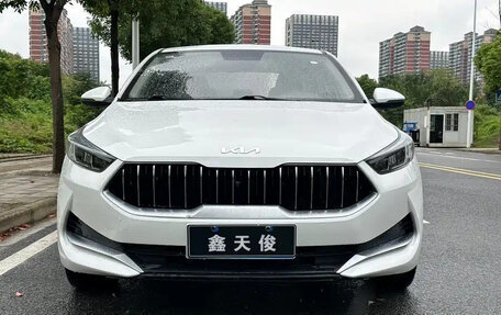 KIA K3, 2022 год, 1 680 000 рублей, 2 фотография