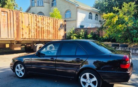 Mercedes-Benz C-Класс, 1993 год, 345 000 рублей, 4 фотография