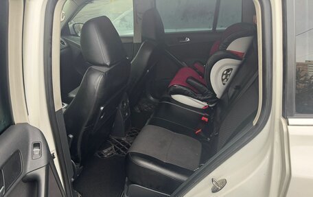 Volkswagen Tiguan I, 2011 год, 1 000 000 рублей, 13 фотография