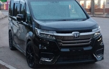 Honda Stepwgn IV, 2020 год, 3 600 000 рублей, 7 фотография