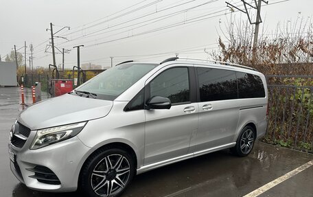 Mercedes-Benz V-Класс, 2020 год, 5 750 000 рублей, 3 фотография