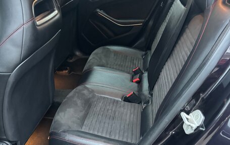 Mercedes-Benz GLA, 2016 год, 1 650 000 рублей, 9 фотография