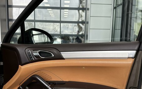 Porsche Cayenne III, 2012 год, 2 470 000 рублей, 25 фотография