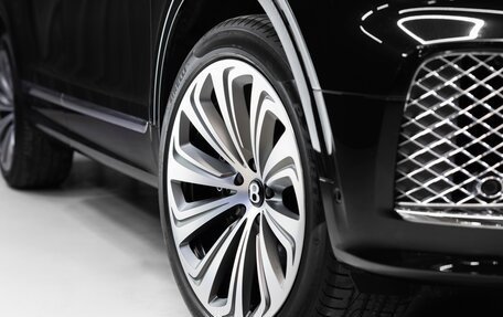 Bentley Bentayga I, 2025 год, 44 700 000 рублей, 12 фотография