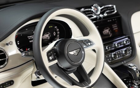 Bentley Bentayga I, 2025 год, 44 700 000 рублей, 22 фотография