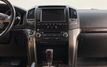 Toyota Land Cruiser 200, 2011 год, 3 400 000 рублей, 10 фотография