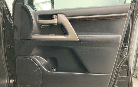 Toyota Land Cruiser 200, 2011 год, 3 400 000 рублей, 17 фотография