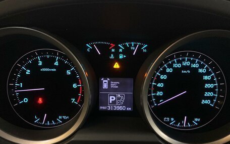 Toyota Land Cruiser 200, 2011 год, 3 400 000 рублей, 21 фотография