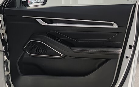 Geely Emgrand, 2024 год, 2 050 000 рублей, 19 фотография