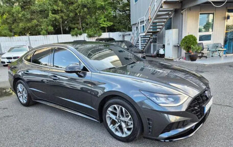 Hyundai Sonata VIII, 2022 год, 2 100 000 рублей, 3 фотография