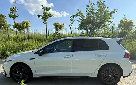 Volkswagen Golf VIII, 2022 год, 1 990 000 рублей, 4 фотография