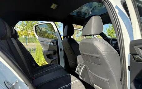 Volkswagen Golf VIII, 2022 год, 1 990 000 рублей, 11 фотография