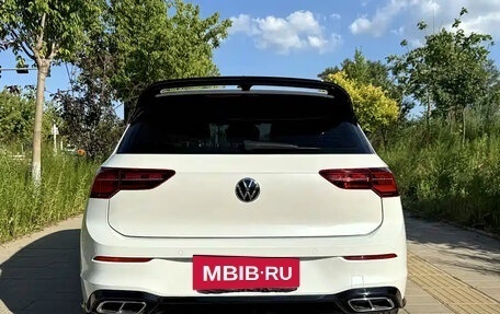 Volkswagen Golf VIII, 2022 год, 1 990 000 рублей, 6 фотография