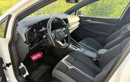 Volkswagen Golf VIII, 2022 год, 1 990 000 рублей, 8 фотография