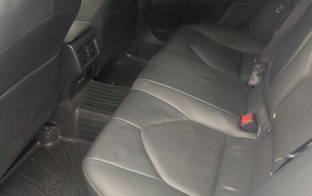 Toyota Camry, 2019 год, 2 800 000 рублей, 9 фотография