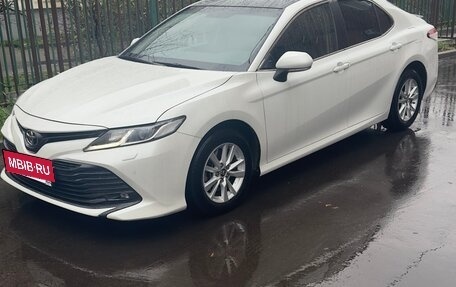 Toyota Camry, 2019 год, 2 800 000 рублей, 3 фотография