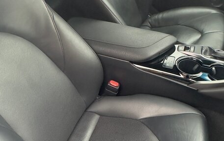 Toyota Camry, 2019 год, 2 800 000 рублей, 12 фотография