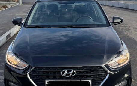 Hyundai Solaris II рестайлинг, 2018 год, 1 260 000 рублей, 1 фотография