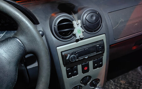 Renault Logan I, 2006 год, 300 000 рублей, 6 фотография