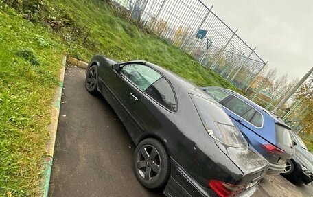 Mercedes-Benz CLK-Класс, 1997 год, 300 000 рублей, 2 фотография