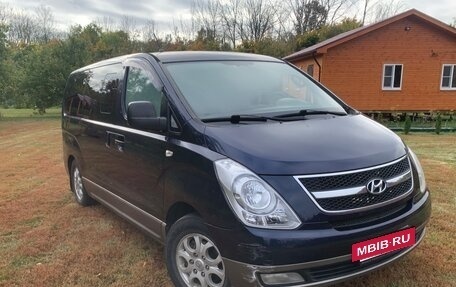 Hyundai H-1 II рестайлинг, 2011 год, 1 200 000 рублей, 6 фотография