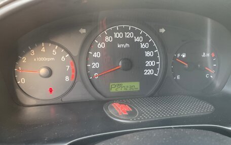 Hyundai H-1 II рестайлинг, 2011 год, 1 200 000 рублей, 17 фотография