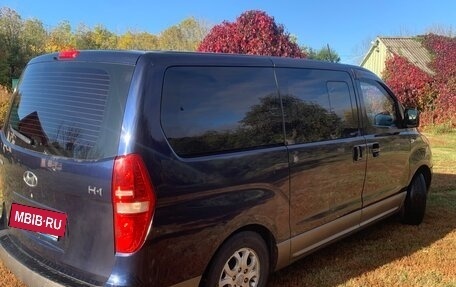 Hyundai H-1 II рестайлинг, 2011 год, 1 200 000 рублей, 15 фотография