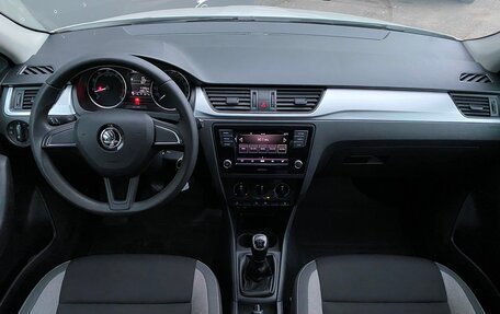 Skoda Rapid I, 2017 год, 952 800 рублей, 6 фотография