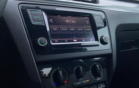 Skoda Rapid I, 2017 год, 952 800 рублей, 15 фотография