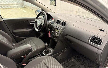 Volkswagen Polo VI (EU Market), 2011 год, 717 000 рублей, 16 фотография