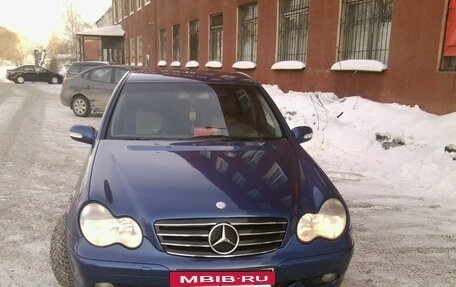 Mercedes-Benz C-Класс, 2002 год, 349 000 рублей, 4 фотография