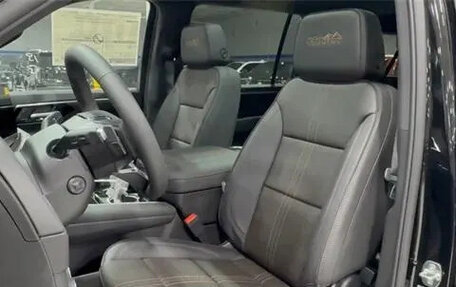 Chevrolet Suburban, 2025 год, 15 956 983 рублей, 8 фотография