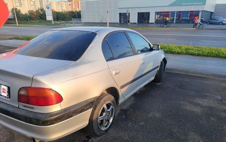 Toyota Avensis III рестайлинг, 1999 год, 260 000 рублей, 4 фотография