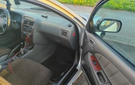 Toyota Avensis III рестайлинг, 1999 год, 260 000 рублей, 5 фотография