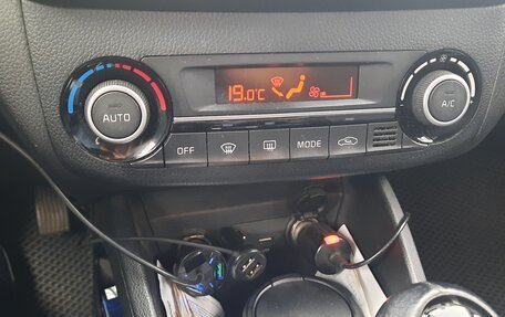 KIA Rio III рестайлинг, 2016 год, 1 000 000 рублей, 4 фотография