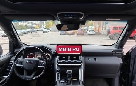 Toyota Land Cruiser, 2021 год, 9 000 000 рублей, 5 фотография