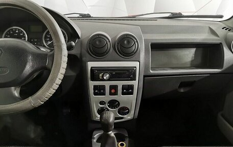 Renault Logan I, 2006 год, 225 000 рублей, 11 фотография